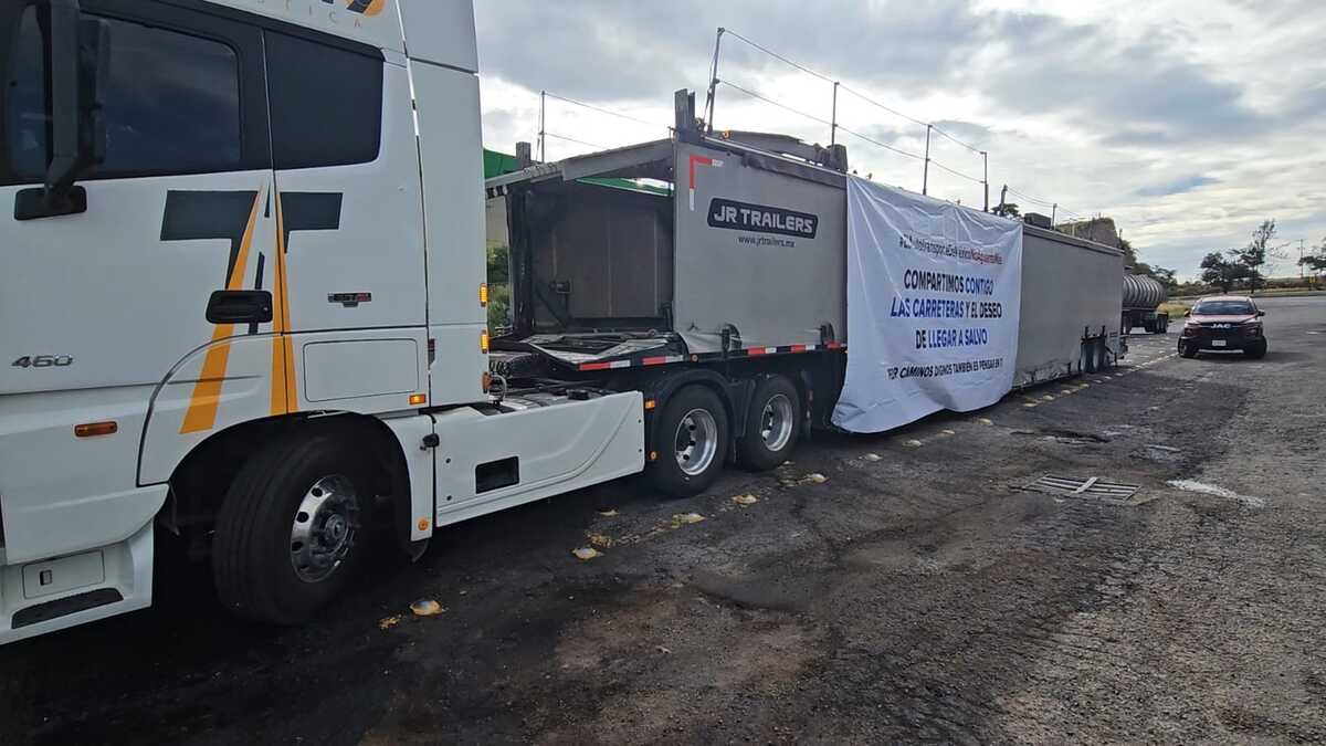 Transportistas se movilizan para exigir mayor seguridad en las carreteras.