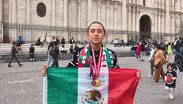 Abdiel Ocejo Lucio mostrando sus medallas.| Cortesía