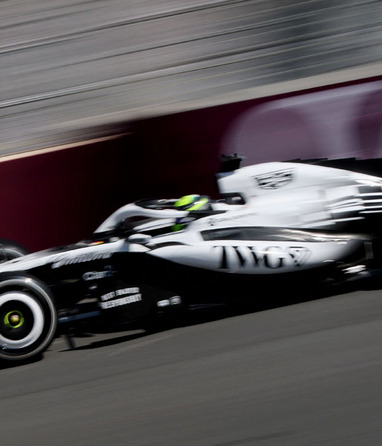 Cadillac suma estrellas de Red Bull, Mercedes y Ferrari; Checo Pérez celebra