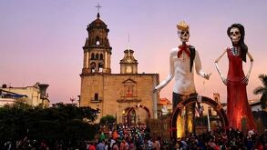 Catrinas gigantes de Zapotlanejo 2026: fechas para visitar las figuras monumentales