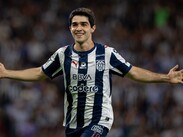 César Garza registra 6 partidos jugados en lo que va del Apertura 2026, todos de titular con Rayados / Facebook
