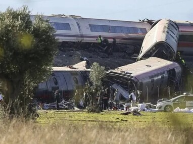 El choque de los trenes en Toledo provocó el descarrilamiento de tres vagones a la altura del kilómetro 118 de la vía ferroviaria