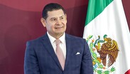 "Tienen el mismo derecho la industria del campo que la automotriz. No estamos peleados", sentenció el mandatario / Agencia Es Imagen