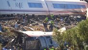 En este escenario, un convoy de la operadora Iryo quedó inmovilizado sobre la vía sin poder reanudar el avance por motivos que aún se investigan.