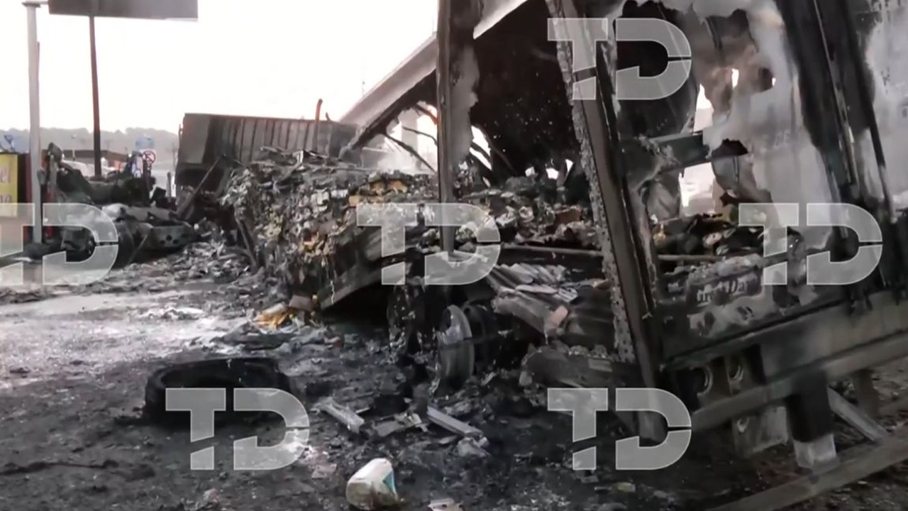Fuerte incendio consume tráiler de carga en la México-Toluca. TD Vespertino CdMx, 27 de octubre 2026