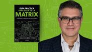 Guía práctica para salir de la Matrix, de Armando Ríos Piter, plantea cómo las obligaciones y las ideas sobre lo que debemos ser pueden alejarnos.