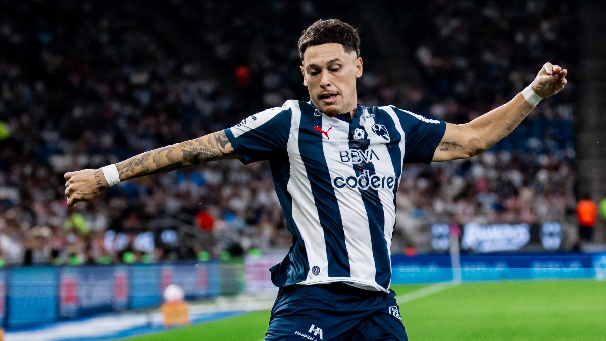 Lucas Ocampos anotó gol por última vez en la jornada 13 ante Puebla en el Apertura 2026 / Facebook