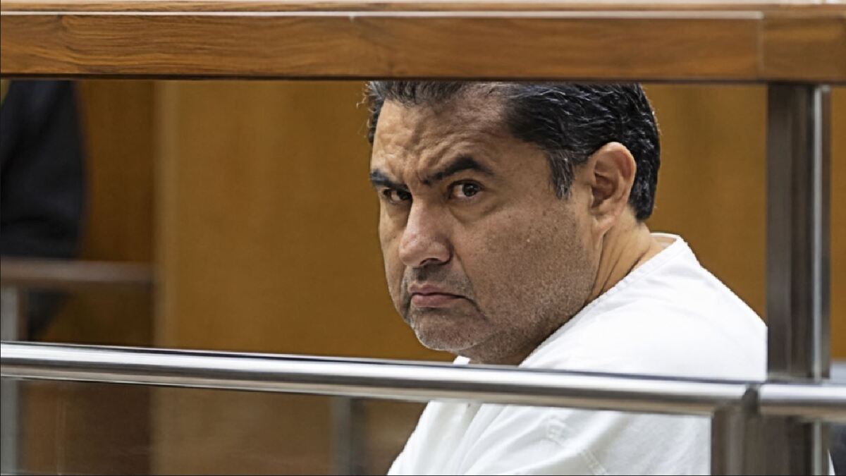 Naasón Joaquín se mantiene recluido  hasta su próxima audiencia en 2027.