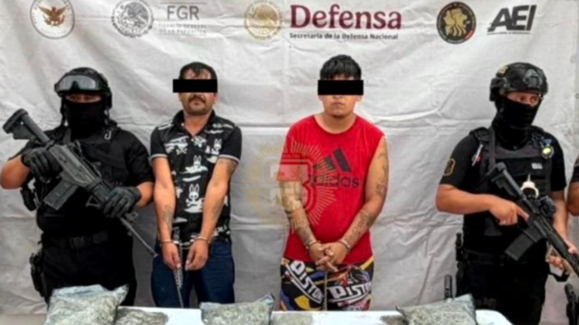 Policías de Escobedo decomisan 3 kilos de droga valuados en 100 mil pesos y hay dos detenidos. TD Nocturno Monterrey, 28 de octubre 2026