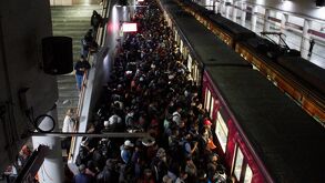 Usuarios reportan retrasos o afectaciones en el servicio a través de las redes sociales del Metro CdMx. | Andrea Murcia