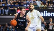 Astros de Jalisco toma la ventaja en el primer juego de la Final de Zona de la LNBP