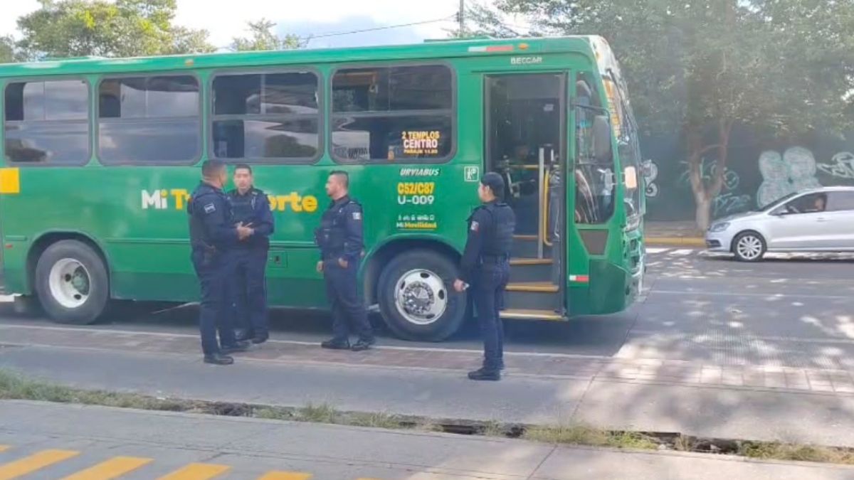 Chofer intenta tranquilizar a pasajera y recibe cuatro puñaladas durante recorrido en Guadalajara