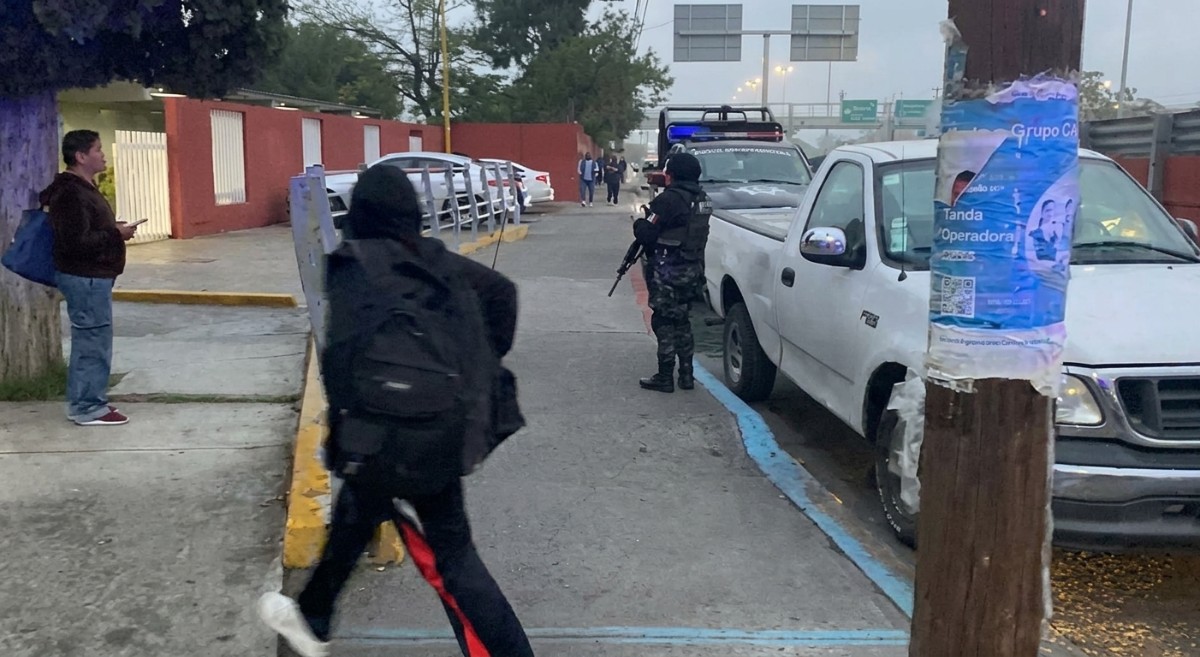 Una vez que se descartó el riesgo al interior y exterior del plantel se procedió a continuar con las clases programadas.