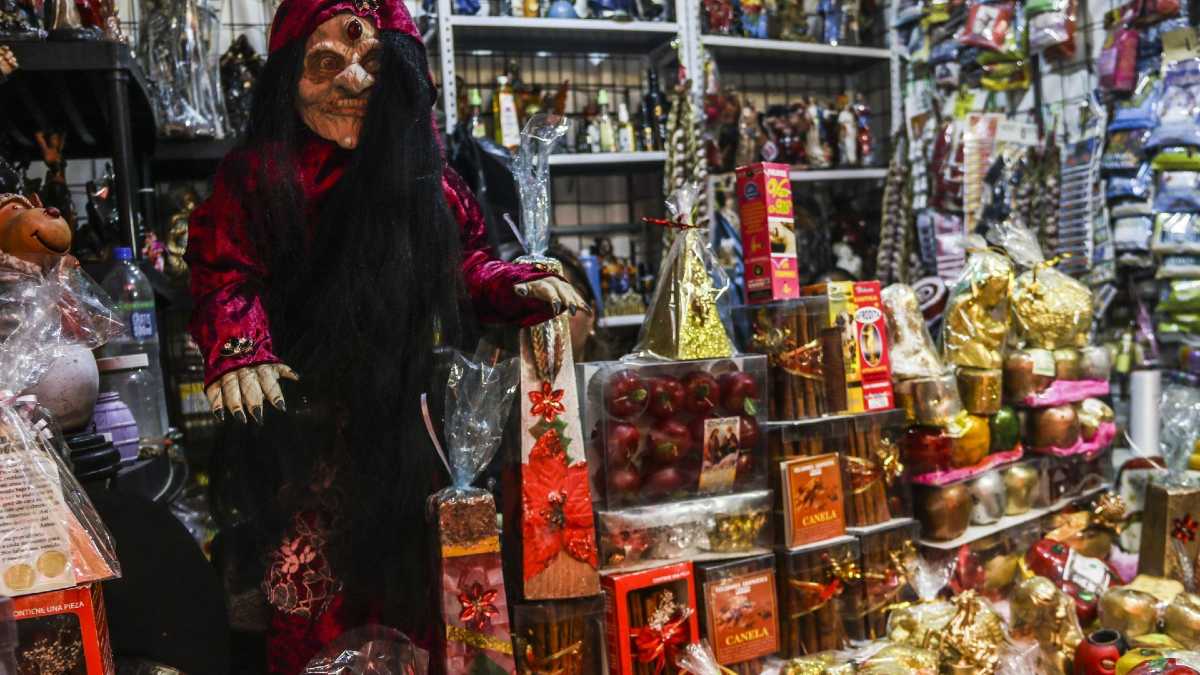 En el Mercado de Sonora se venden elementos para realizar limpias y hasta brujería