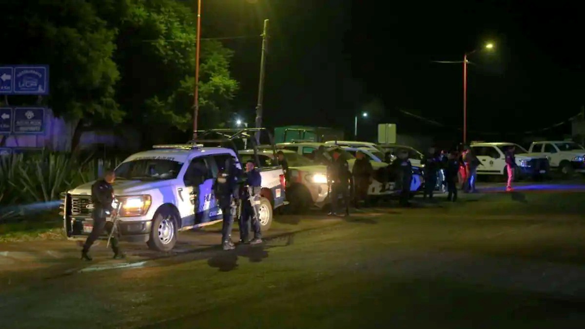 El regidor municipal perdió la vida en el hospital mientras que su esposa falleció en el sitio del ataque armado