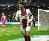 Achraf Hakimi hizo un 'Hat-trick' con PSG durante la jornada 9 de la Ligue 1 / Reuters