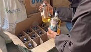 La Fiscalía de Jalisco incautó el alcohol adulterado en la bodega de Zapopan.